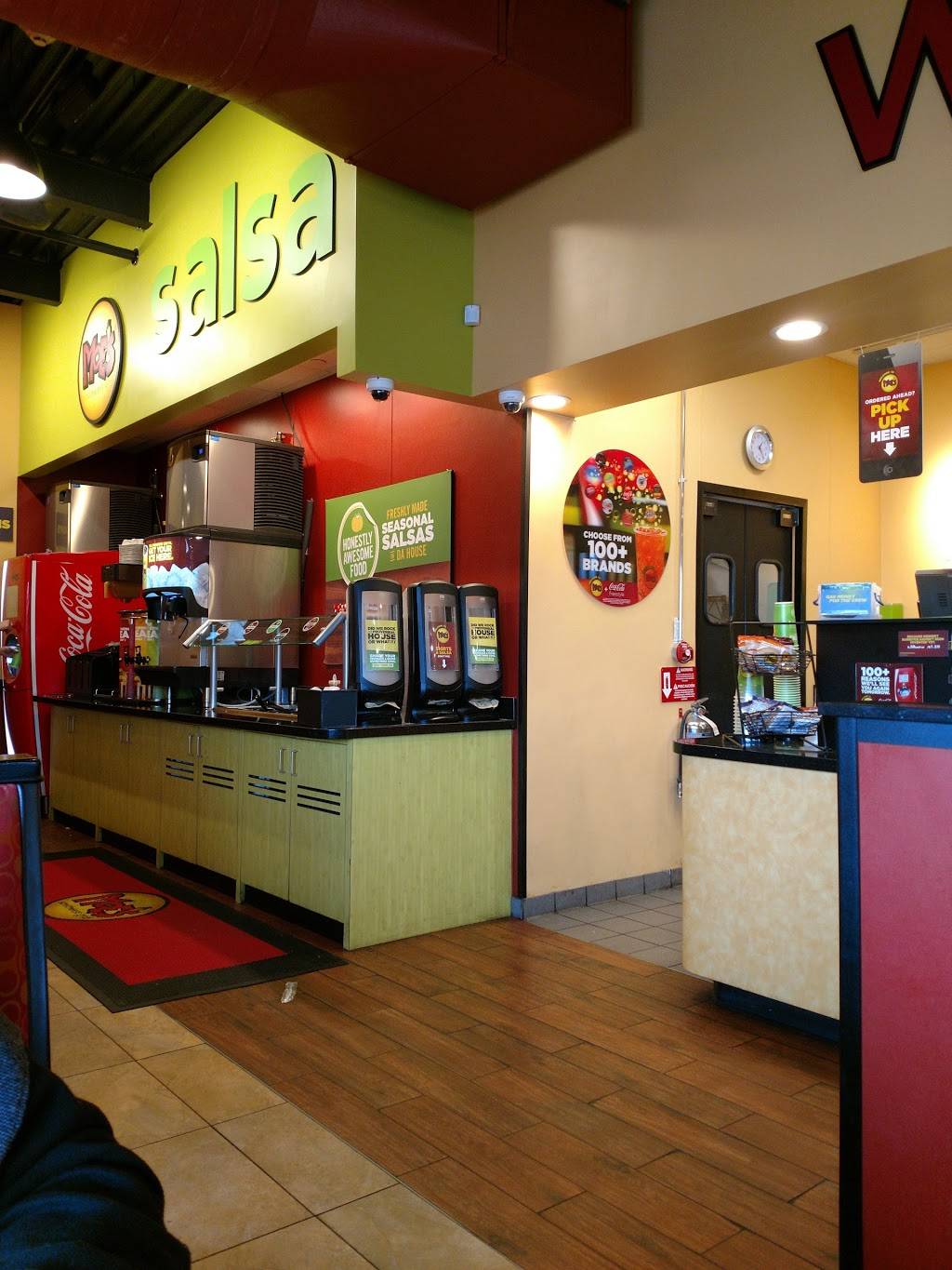 Moes Southwest Grill | restaurant | 243 Centereach Mall, Centereach, NY 11720, USA | 6316765540 OR +1 631-676-5540
