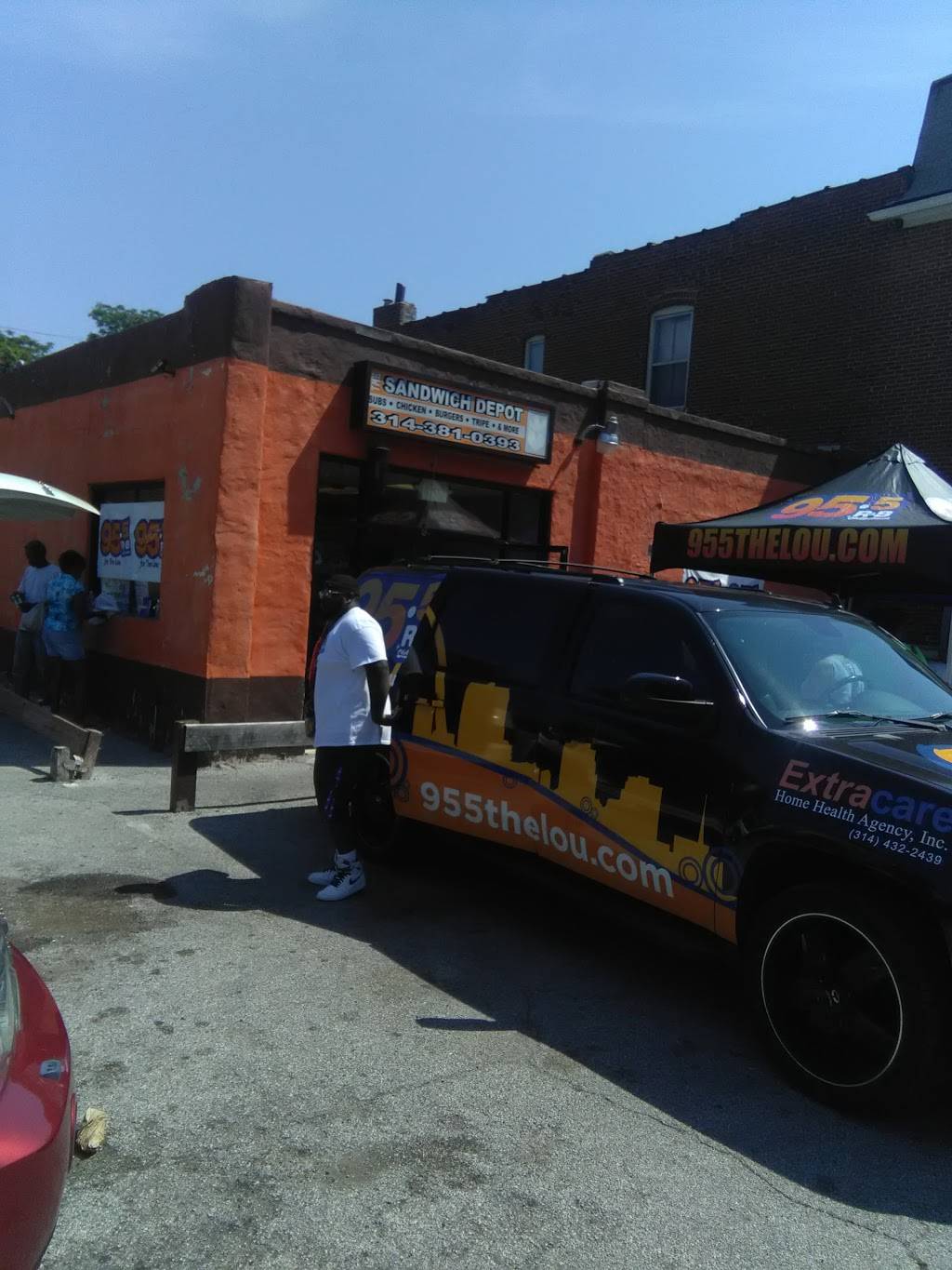 The Sandwich Depot | restaurant | 5753 Page Blvd, St. Louis, MO 63112, USA | 3143810393 OR +1 314-381-0393