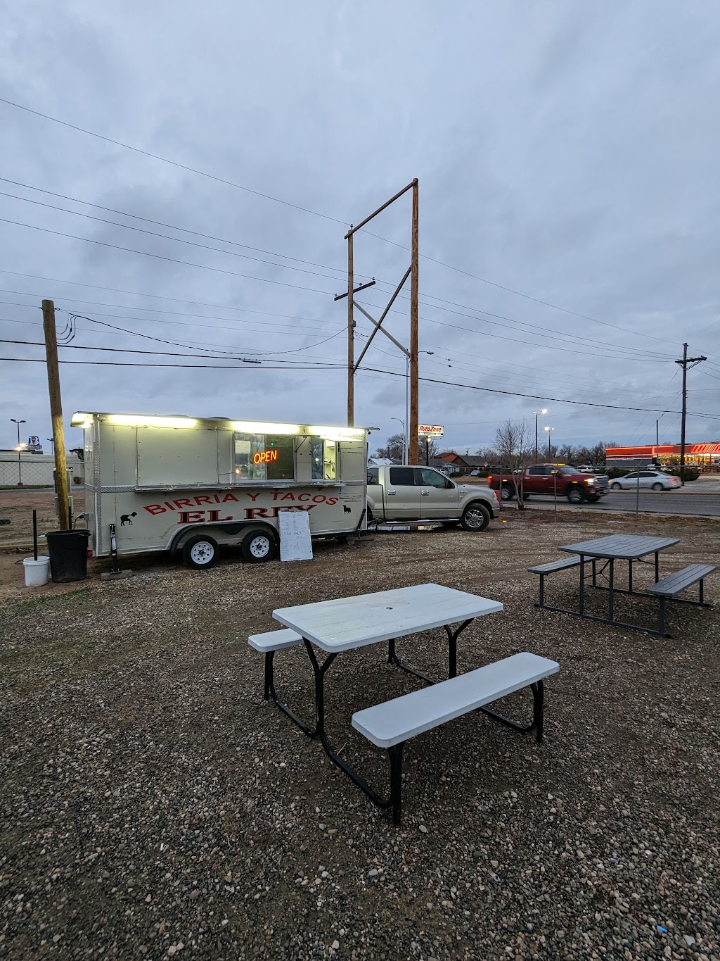 Birria y Tacos El Rey | restaurant | 605 E Amarillo Blvd, Amarillo, TX 79107, USA | 8062203467 OR +1 806-220-3467