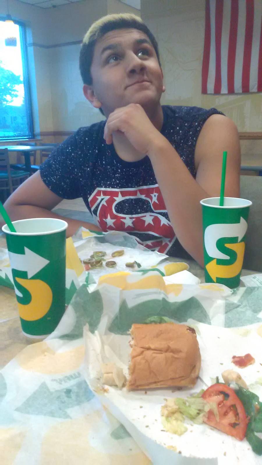 Subway | restaurant | 720 Madison Ave, Howards Grove, WI 53083, USA | 9205653467 OR +1 920-565-3467