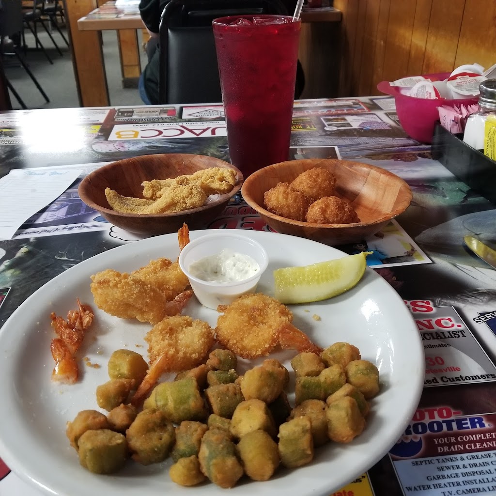 Freds Fish House | restaurant | 3777 Harrison St, Batesville, AR 72501, USA | 8707932022 OR +1 870-793-2022