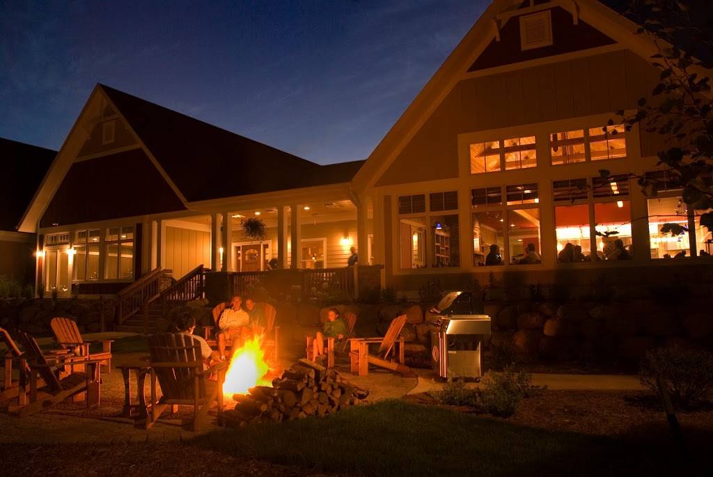 Ledge Rock Grille | restaurant | 596 Larsmont Way, Two Harbors, MN 55616, USA | 8666875634 OR +1 866-687-5634