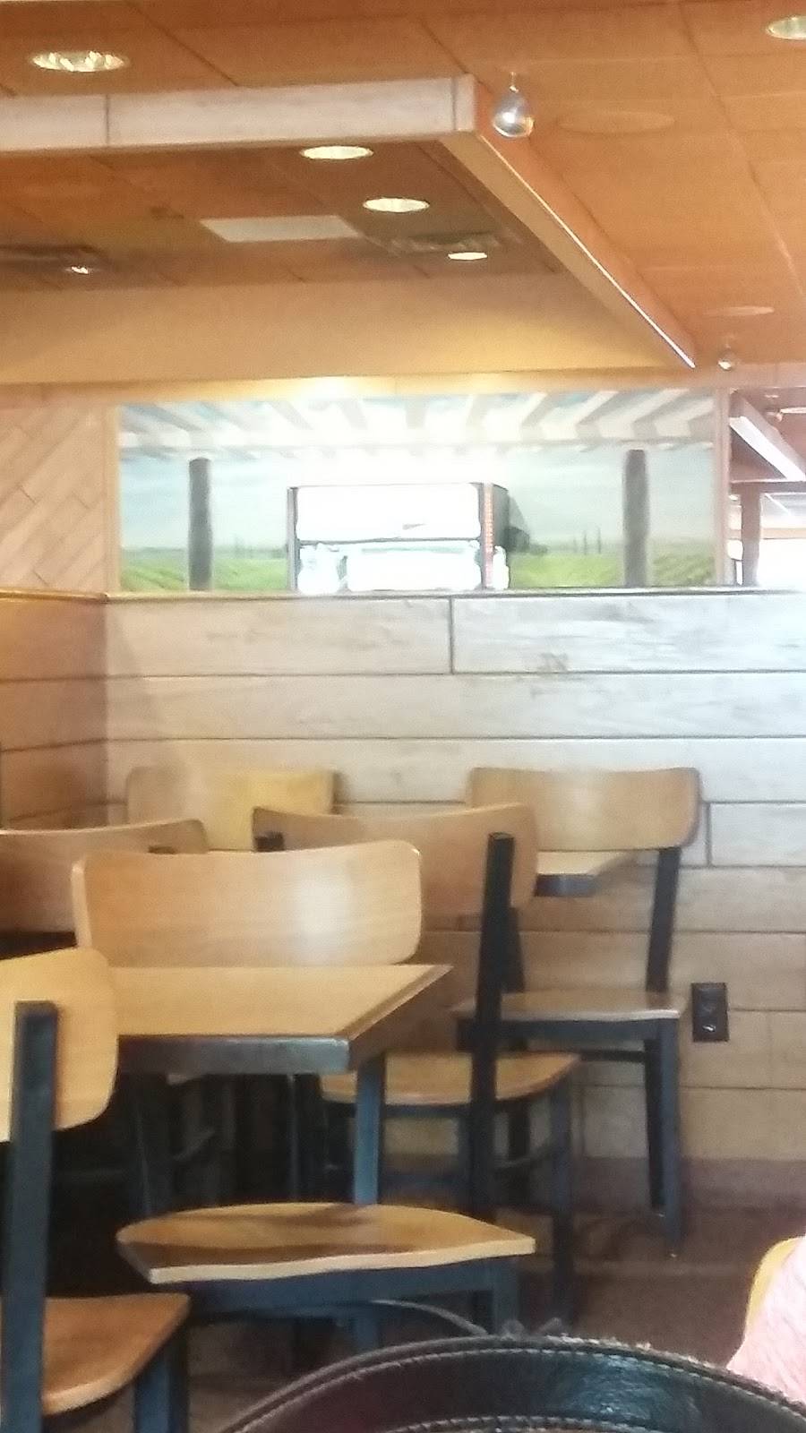 Papa Ginos | restaurant | 674 Bedford St, Whitman, MA 02382, USA | 7814470052 OR +1 781-447-0052