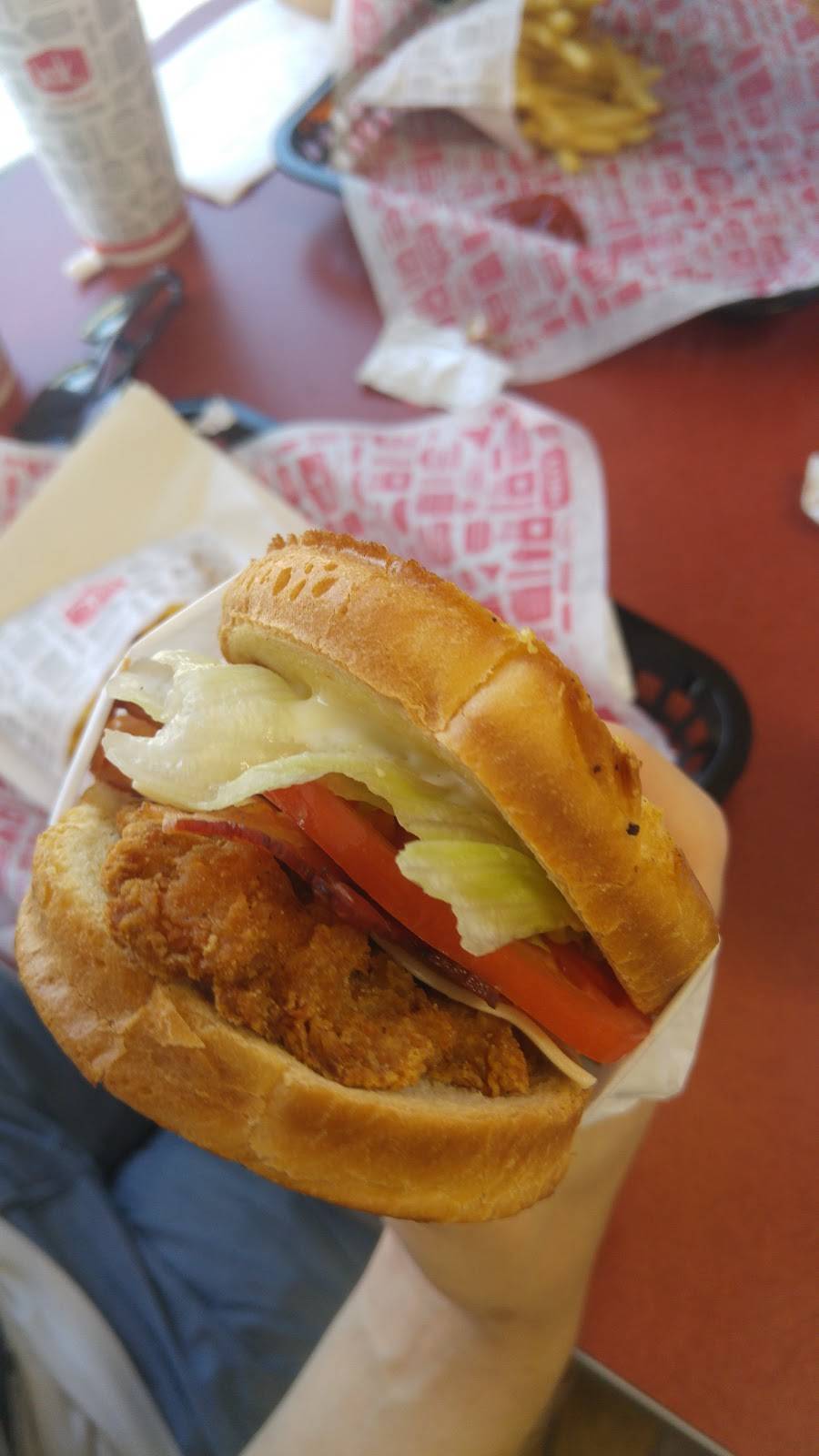 Jack in the Box | restaurant | 465 S Fairfax Ave, Los Angeles, CA 90036, USA | 3239367709 OR +1 323-936-7709