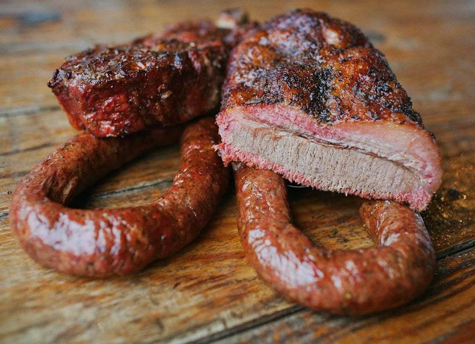 Snows BBQ | restaurant | 516 Main St, Lexington, TX 78947, USA | 9797734640 OR +1 979-773-4640