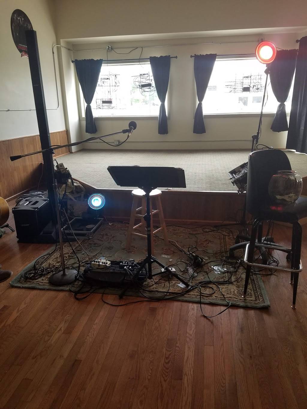 Plymouth Tap | restaurant | 101 E Mill St, Plymouth, WI 53073, USA | 9204495416 OR +1 920-449-5416