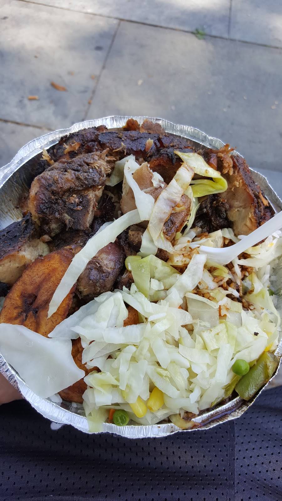 Triple Ds Place | restaurant | 771 Washington Ave, Brooklyn, NY 11238, USA | 7186232310 OR +1 718-623-2310