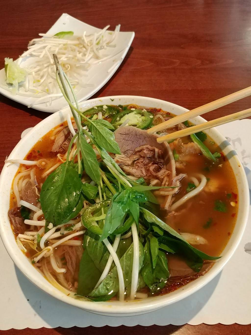 Pho Viet | restaurant | 18741 Soledad Canyon Rd, Canyon Country, CA 91351, USA | 6612521899 OR +1 661-252-1899