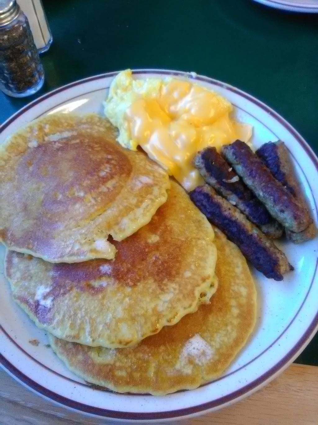 Lons Coney Island | restaurant | 10741 W McNichols Rd, Detroit, MI 48221, USA | 3138620760 OR +1 313-862-0760