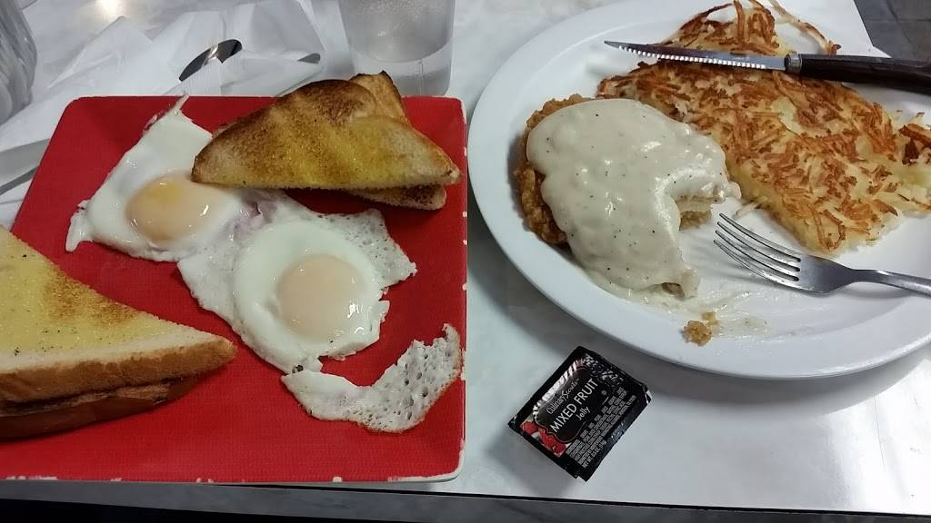 Howies Restaurant | restaurant | 230 W Munroe Ave, Wisconsin Dells, WI 53965, USA | 6082542076 OR +1 608-254-2076