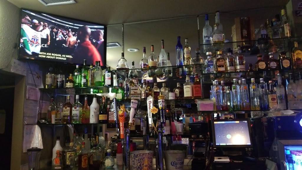 JJs | restaurant | 127 E Highland Ave, San Bernardino, CA 92404, USA | 9098814111 OR +1 909-881-4111