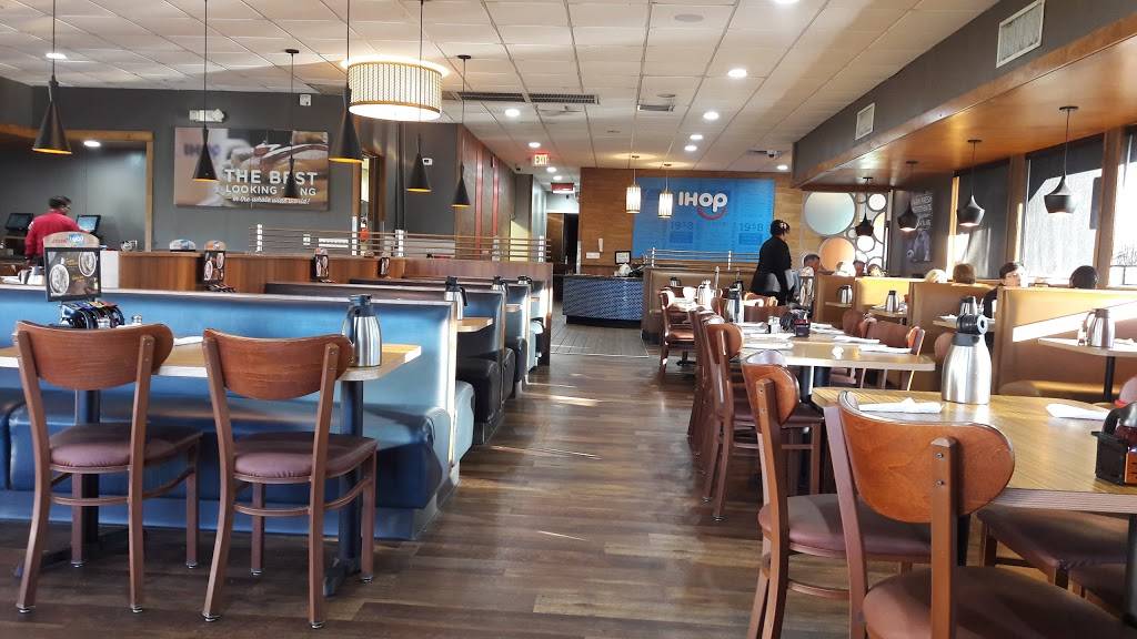 IHOP | restaurant | 6065 W Irlo Bronson Memorial Hwy, Kissimmee, FL 34747, USA | 4073960406 OR +1 407-396-0406