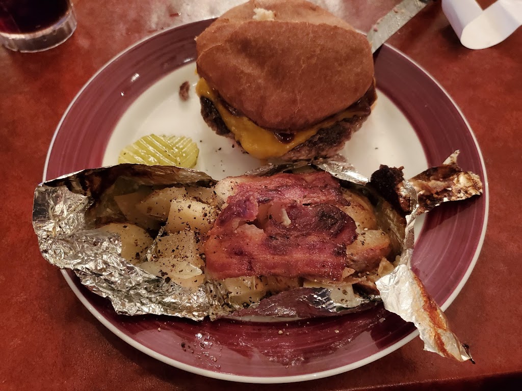 Mad Marys Steakhouse & Saloon | restaurant | 110 E Dakota Ave, Pierre, SD 57501, USA | 6052246469 OR +1 605-224-6469