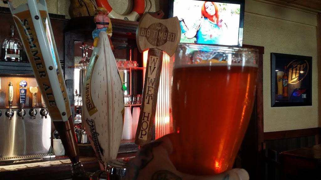 The Landing Ravenswood | restaurant | 101 Mulberry St, Ravenswood, WV 26164, USA | 3042732500 OR +1 304-273-2500