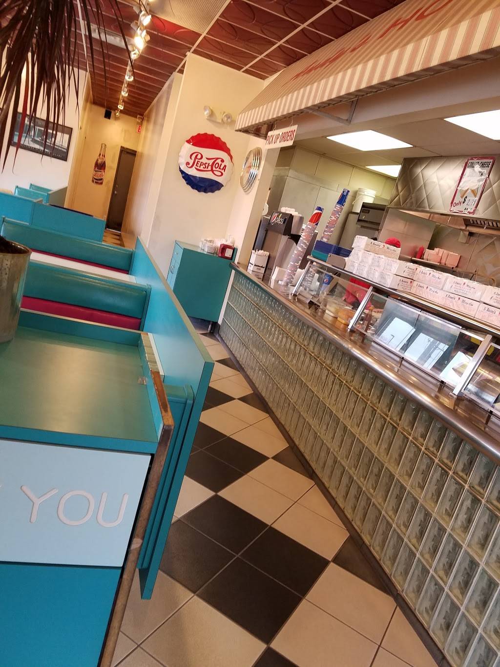 Andys Hot Dogs | restaurant | 16150 State St, South Holland, IL 60473, USA | 7083334914 OR +1 708-333-4914