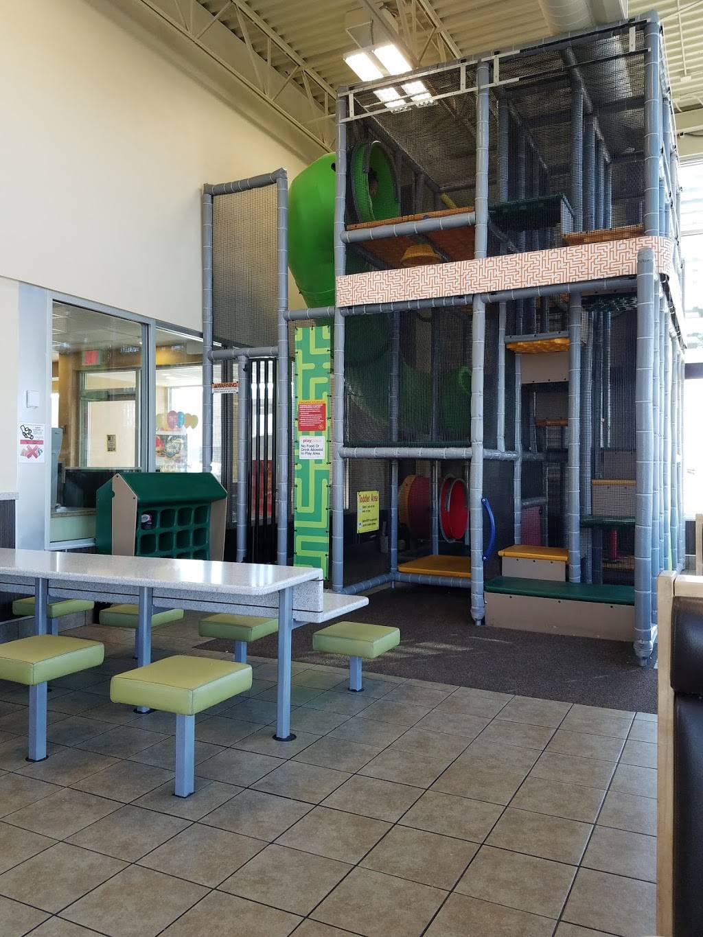 McDonalds | cafe | 3805 N 132nd St, Omaha, NE 68164, USA | 4024318437 OR +1 402-431-8437