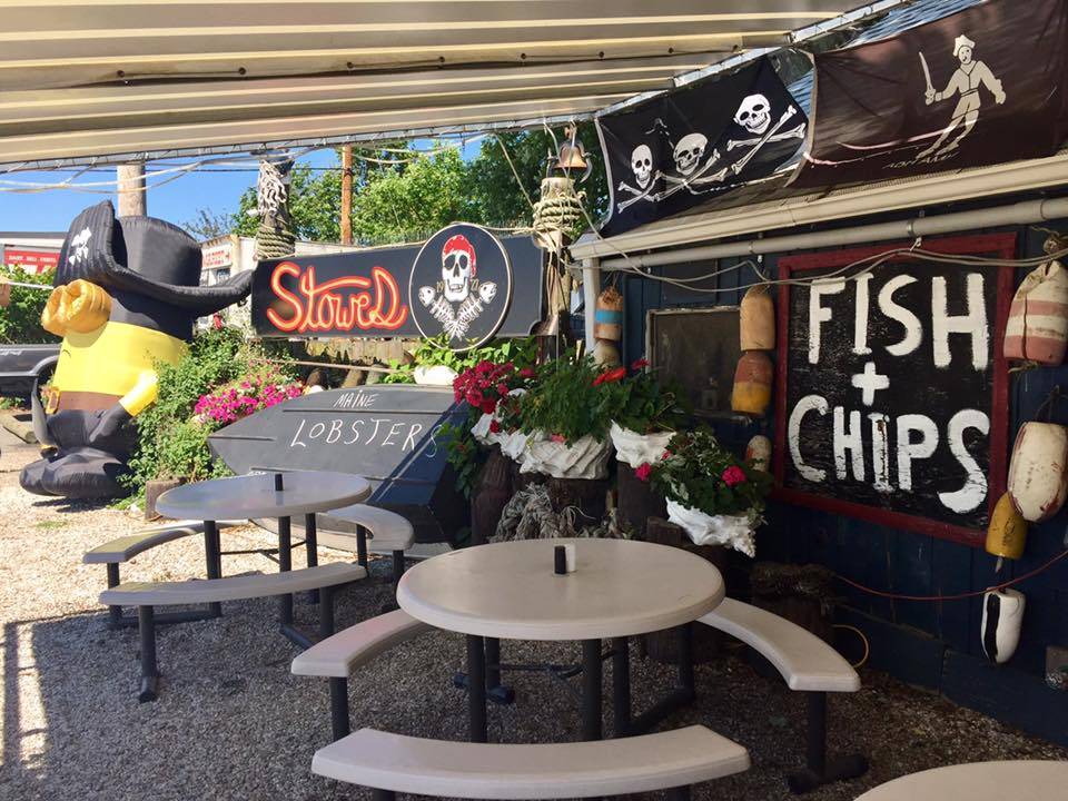 Stowes Seafood | restaurant | 347 Beach St, West Haven, CT 06516, USA | 2039341991 OR +1 203-934-1991