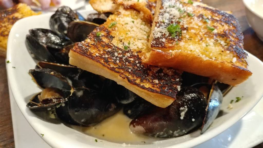 The Feast Restaurant | restaurant | 5406 Marina Dr, Holmes Beach, FL 34217, USA | 9417785092 OR +1 941-778-5092