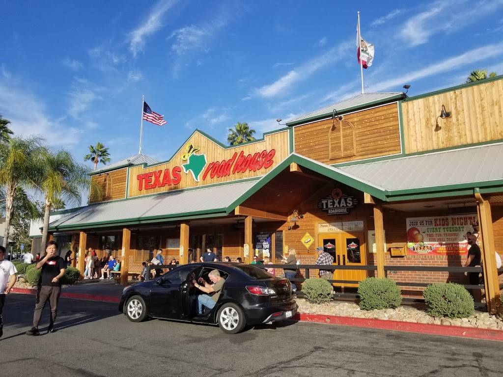 Texas Roadhouse | restaurant | 370 N McKinley St, Corona, CA 92879, USA | 9517357427 OR +1 951-735-7427