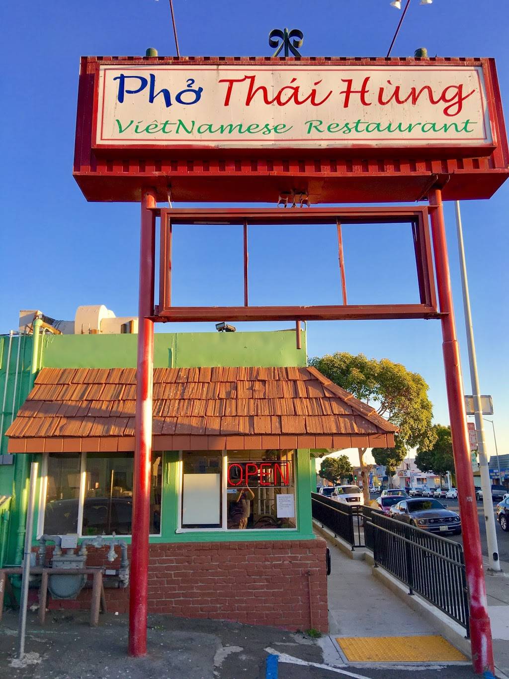 Phở Thái Hùng | restaurant | 12860 San Pablo Ave, Richmond, CA 94805, USA | 5102351223 OR +1 510-235-1223