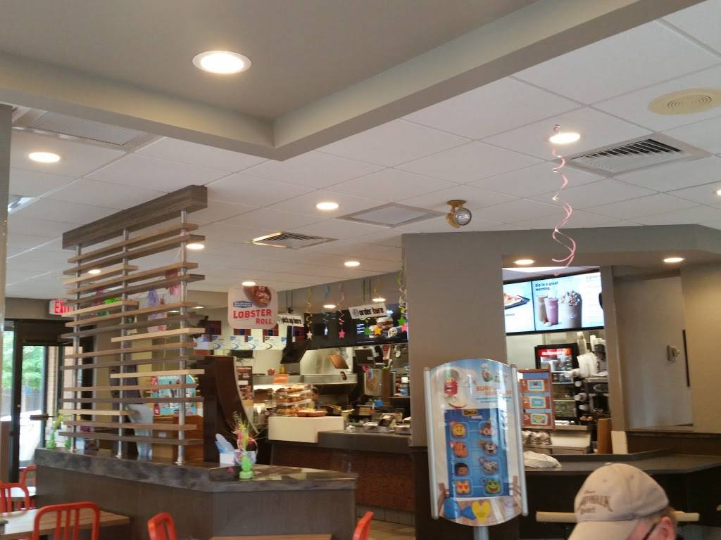 McDonalds | restaurant | 155 Newburyport Turnpike, Rowley, MA 01969, USA | 9789483324 OR +1 978-948-3324