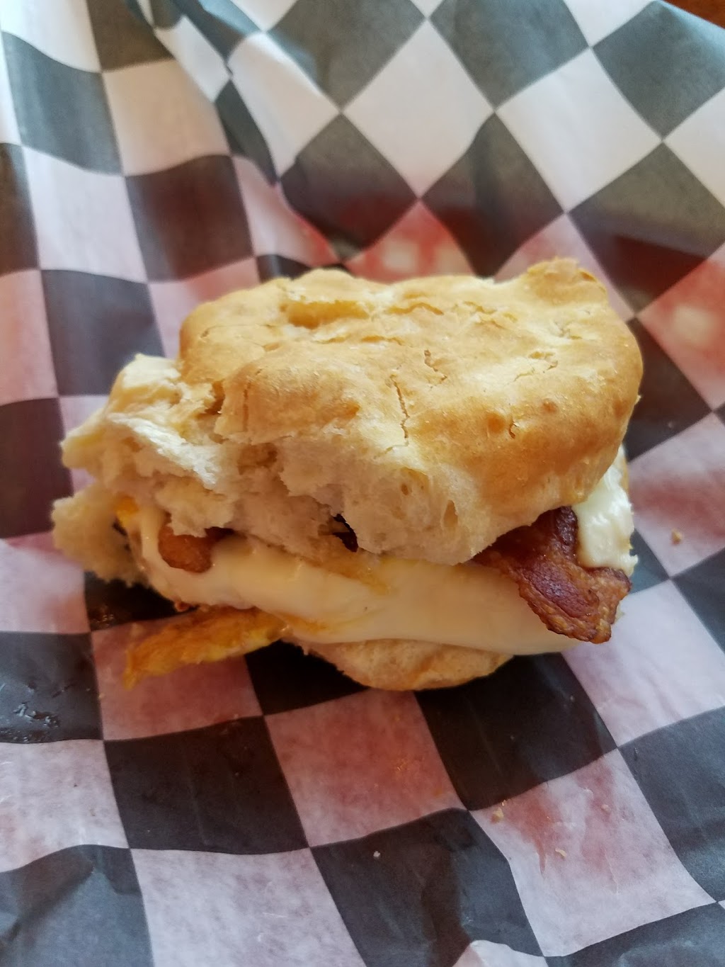 Harbor Deli | restaurant | 58058 North Carolina Hwy 12, Hatteras, NC 27943, USA | 2529862500 OR +1 252-986-2500