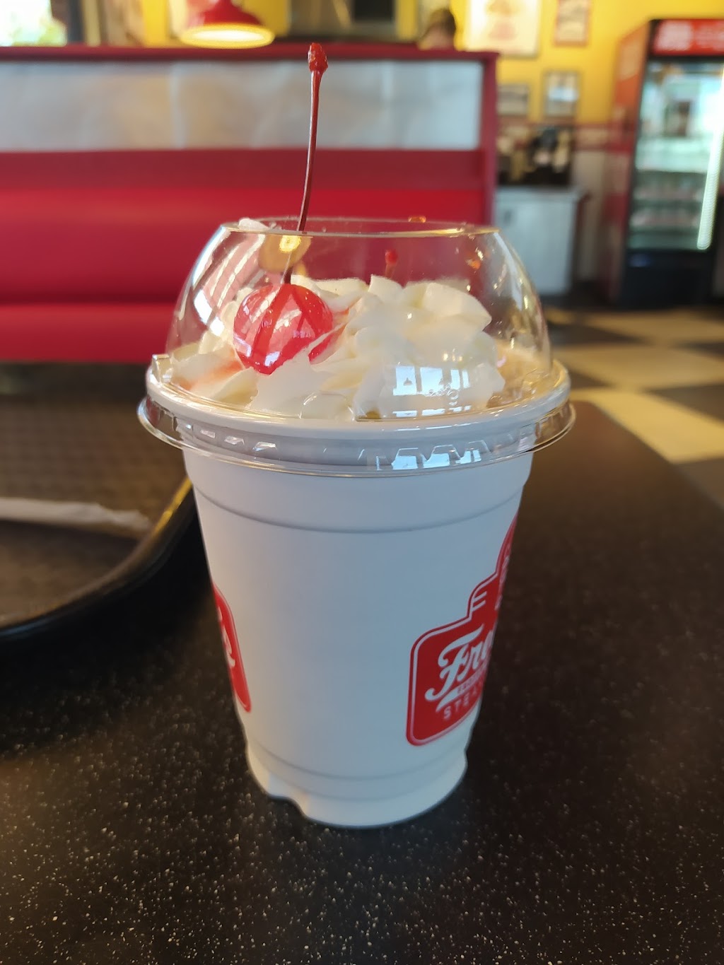 Freddys Frozen Custard & Steakburgers | restaurant | 4002 Call Field Rd, Wichita Falls, TX 76308, USA | 9402474117 OR +1 940-247-4117