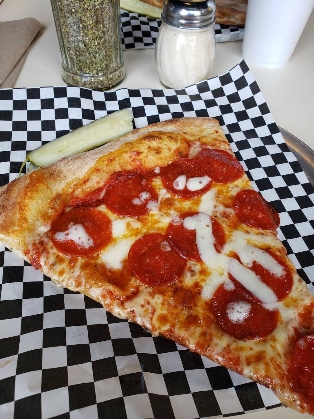 New York Pizza & Pints III | restaurant | 5026 Addison Cir, Addison, TX 75001, USA | 4693720217 OR +1 469-372-0217