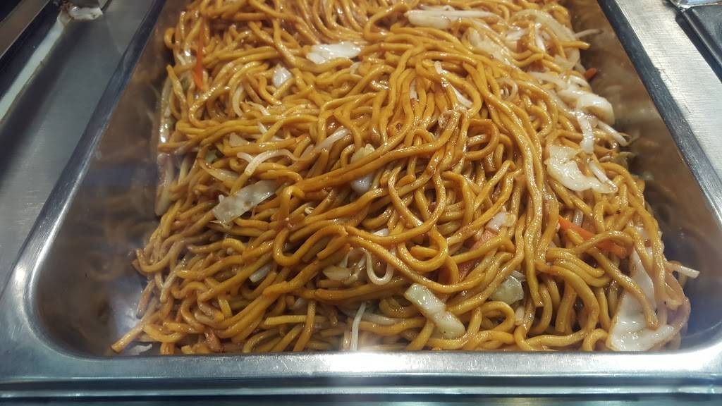 Master Wok | restaurant | 2034 Green Acres Mall, Valley Stream, NY 11581, USA | 5168254621 OR +1 516-825-4621