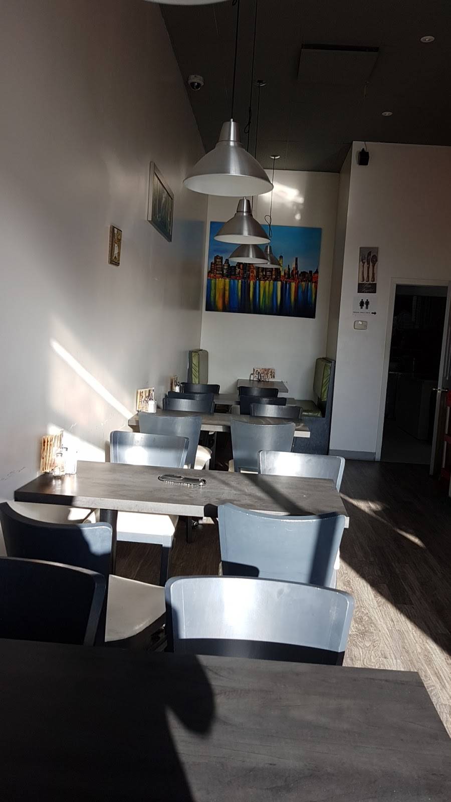 Pizza Lilas | restaurant | 239 Boulevard Saint-Luc, Saint-Jean-sur-Richelieu, QC J2W 1C6, Canada | 4503767227 OR +1 450-376-7227