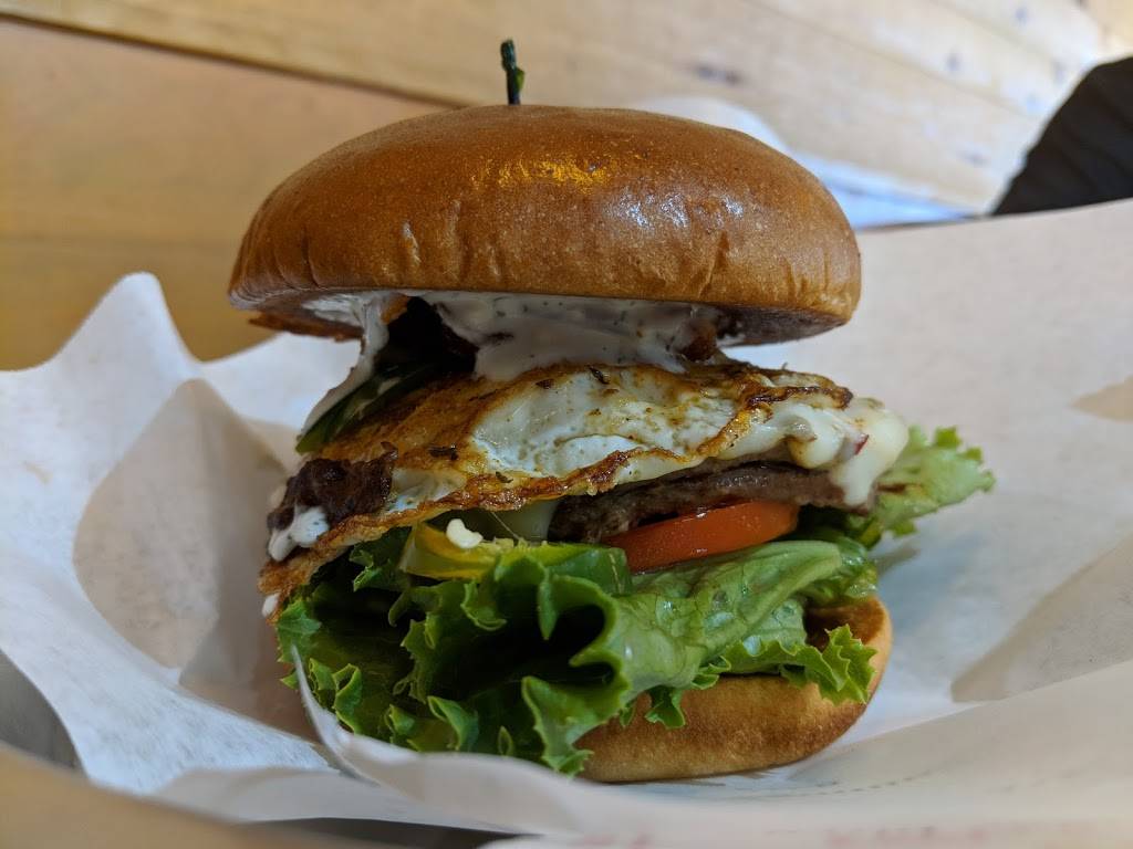 Meatheads Burgers & Fries | restaurant | 2555 W 75th St, Naperville, IL 60540, USA | 6303556066 OR +1 630-355-6066