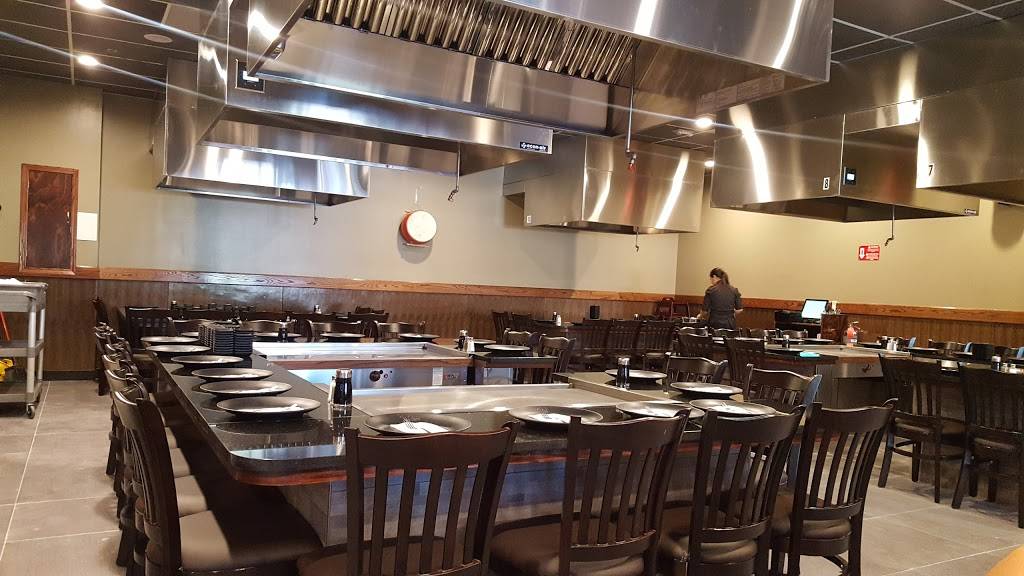 Fuji Sushi & Steakhouse | restaurant | 2576 Crossing Cir, Traverse City, MI 49684, USA | 2314866933 OR +1 231-486-6933