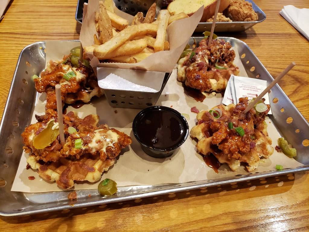 Chilis Grill & Bar | meal takeaway | 955 N Wickham Rd, Melbourne, FL 32935, USA | 3217579449 OR +1 321-757-9449