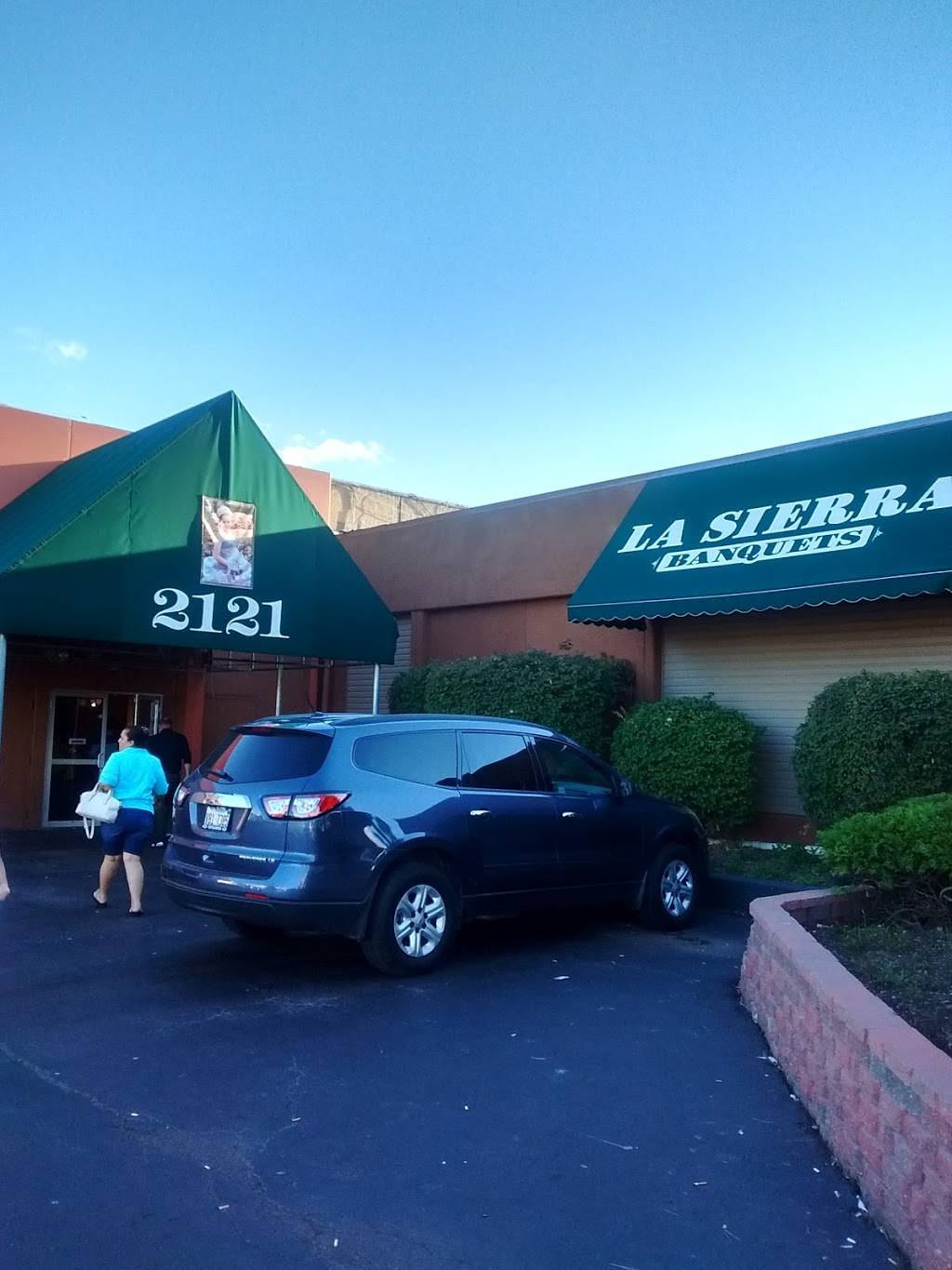 La sierra | restaurant | 2121 E New York St, Aurora, IL 60502, USA | 6303195085 OR +1 630-319-5085