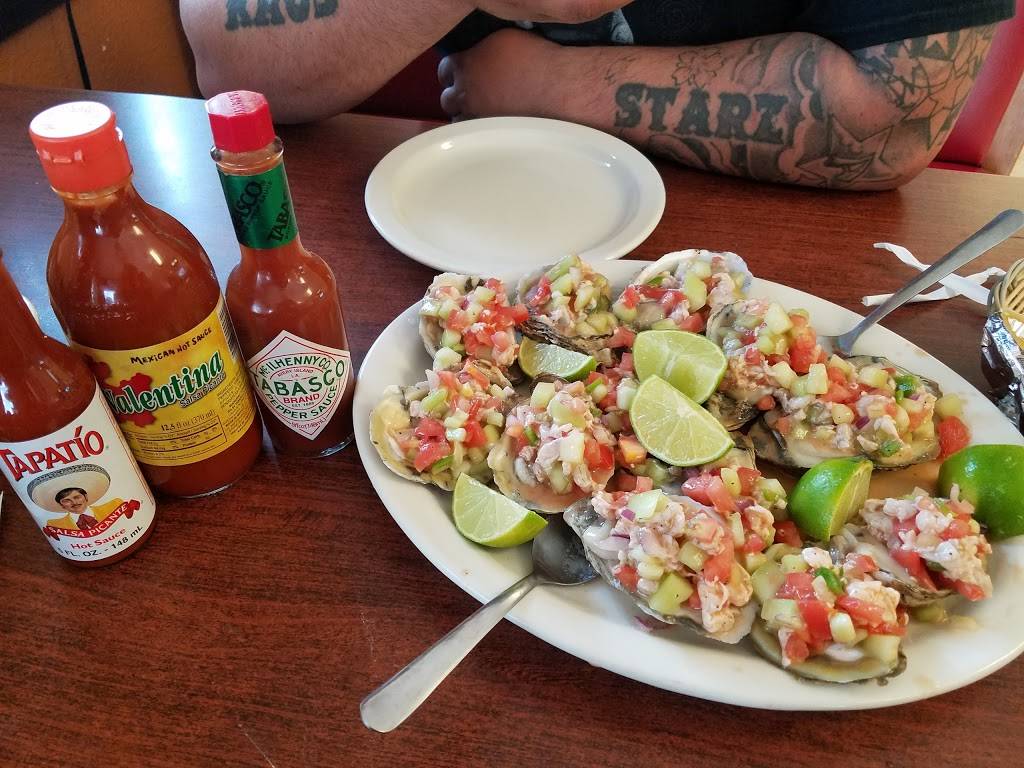 El Zarandeado | restaurant | 6500 Central Ave SE, Albuquerque, NM 87108, USA | 5052660143 OR +1 505-266-0143