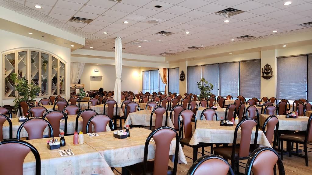 Royal Inn Oriental Cuisine | restaurant | 5440 Babcock Rd, San Antonio, TX 78240, USA | 2106910602 OR +1 210-691-0602