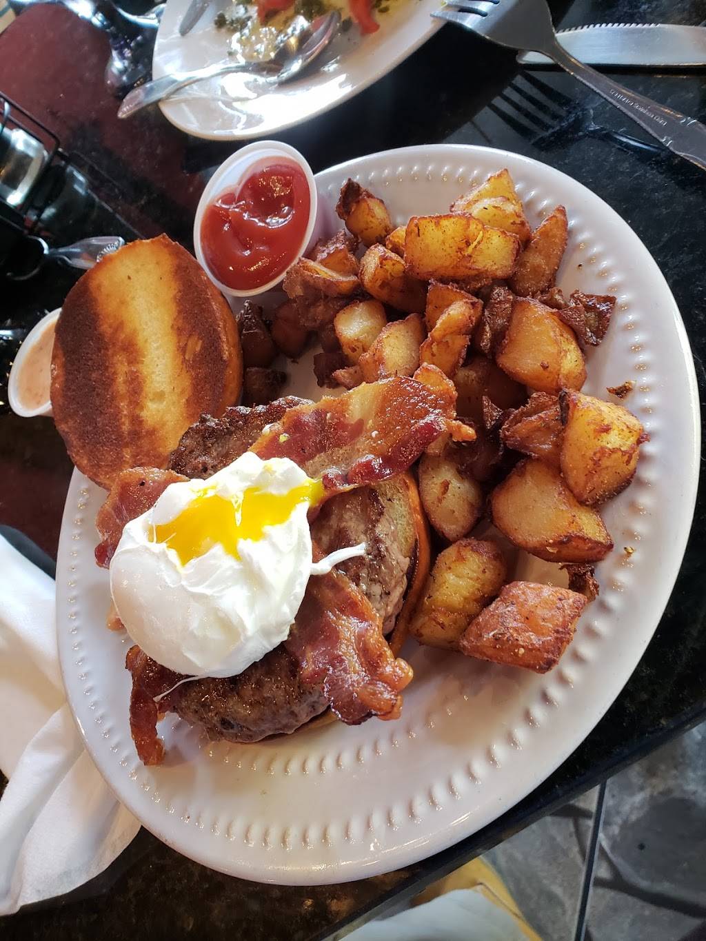 Baci Trattoria Inc | restaurant | 1918 14th Ave, Vero Beach, FL 32960, USA | 7727944747 OR +1 772-794-4747