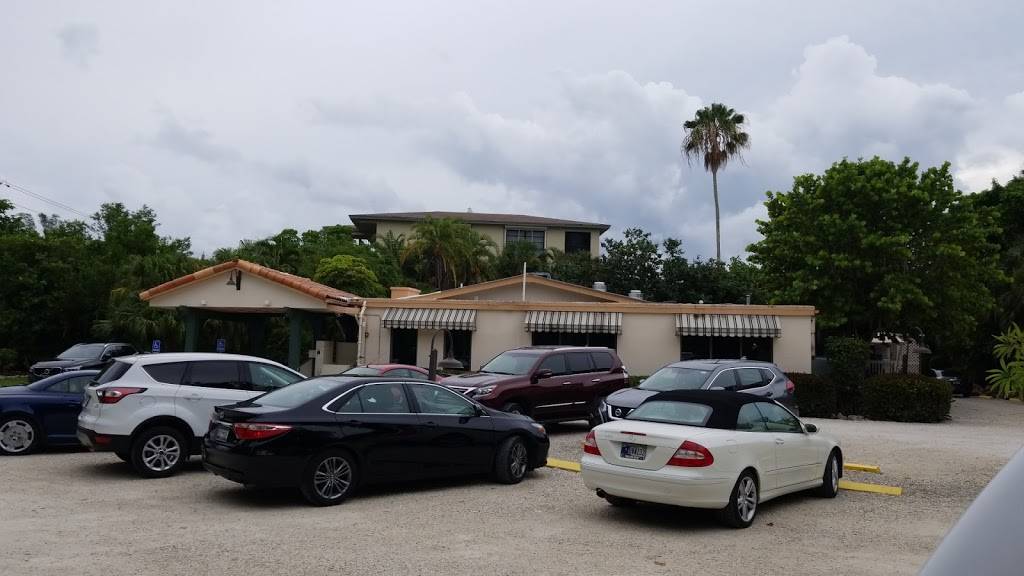 The Sandbar | restaurant | 2761 W Gulf Dr, Sanibel, FL 33957, USA | 2394720305 OR +1 239-472-0305