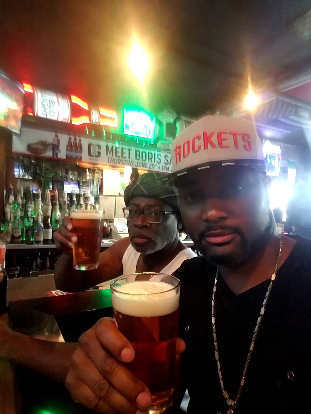 Romigs Tavern | restaurant | 18 Bennington Dr, Rochester, NY 14616, USA | 5856631518 OR +1 585-663-1518