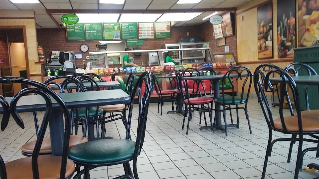 Subway | restaurant | 942 Washington St, Middletown, CT 06457, USA | 8603462066 OR +1 860-346-2066