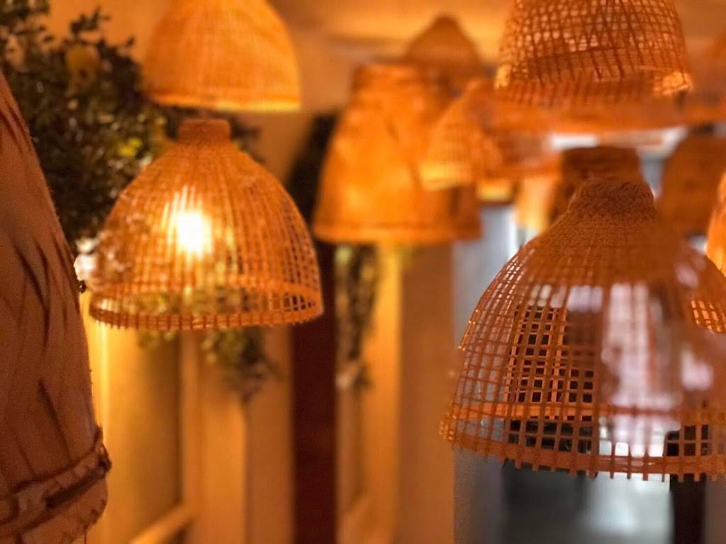 Hug Esan | restaurant | 77-16 Woodside Ave, Elmhurst, NY 11373, USA | 9293280392 OR +1 929-328-0392