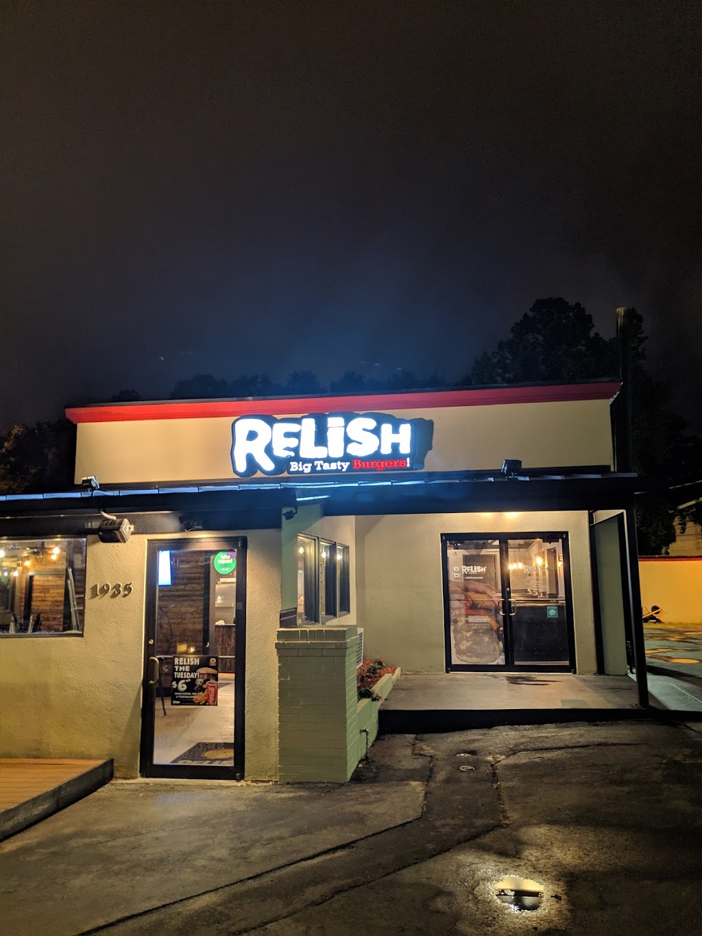 Relish - Big Tasty Burgers | restaurant | 1935 W Tennessee St, Tallahassee, FL 32304, USA | 8508070152 OR +1 850-807-0152