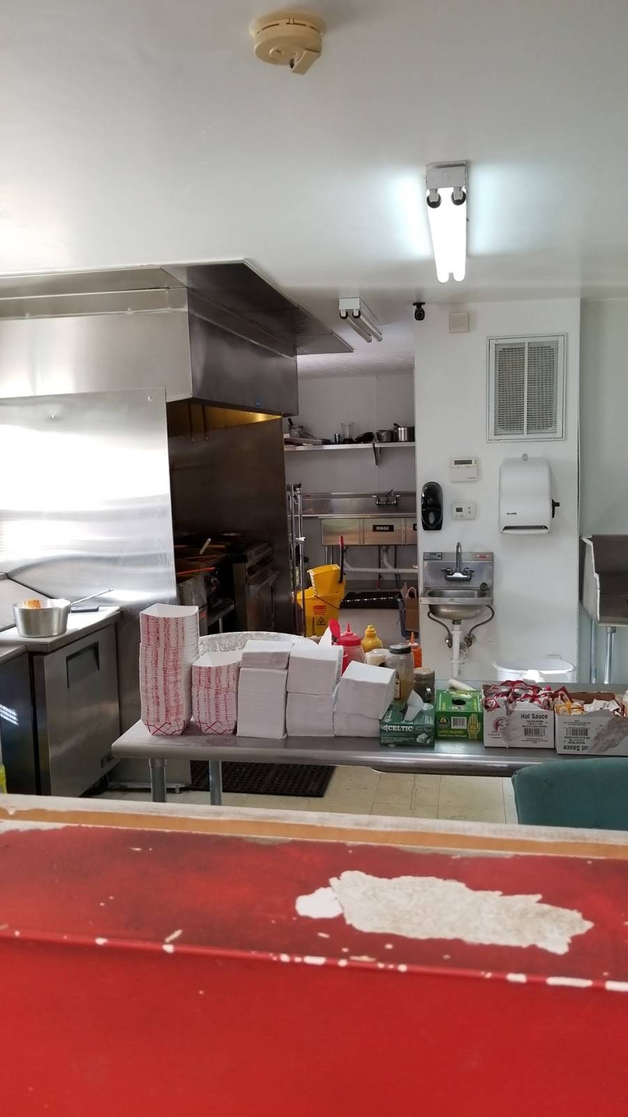 Papa Bears Chicken | restaurant | 1938 E 46th St, Indianapolis, IN 46205, USA | 3172532697 OR +1 317-253-2697