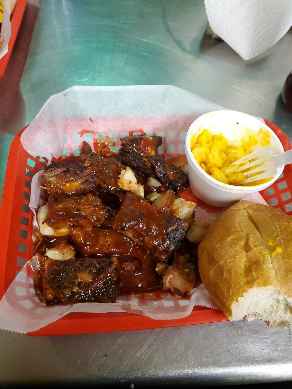 Wortlewoods Smoke Pit BBQ | restaurant | 6200 E 64th Ave, Commerce City, CO 80022, USA | 7205083289 OR +1 720-508-3289