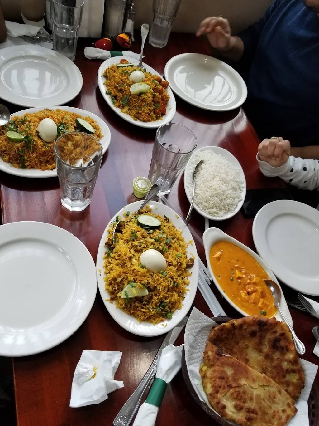 ZamZam Restaurant | restaurant | 11917 Conant St, Hamtramck, MI 48212, USA | 3138939902 OR +1 313-893-9902