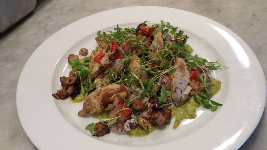 The Pikey | cafe | 7617 Sunset Blvd, Los Angeles, CA 90046, USA | 3238505400 OR +1 323-850-5400