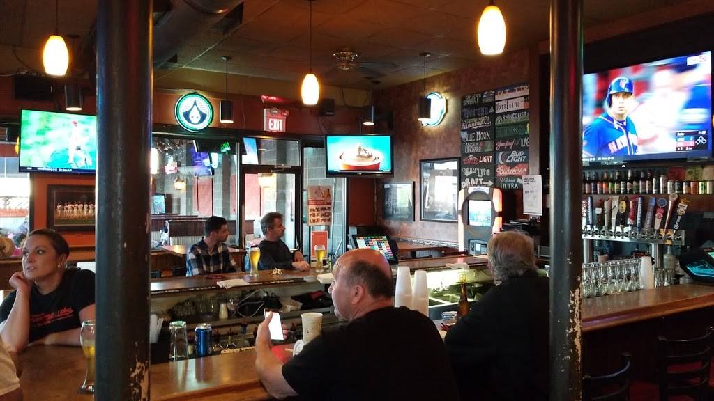 Crossroads Sports Bar & Grill | restaurant | 5790 Cheviot Rd, Cincinnati, OH 45247, USA | 5132459999 OR +1 513-245-9999