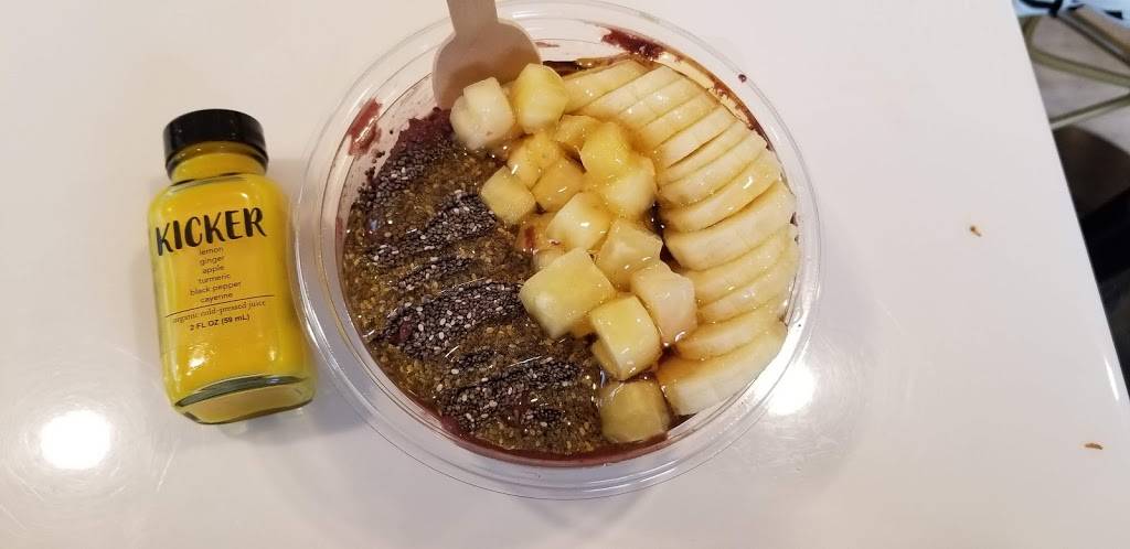 Local Roots Juice Co. | restaurant | 306 Elm St, Perrysburg, OH 43551, USA | 5673318037 OR +1 567-331-8037