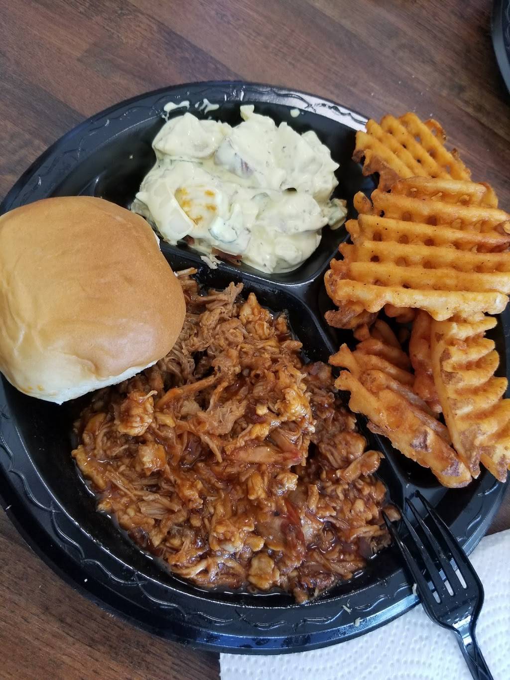 Butchs BBQ & Breakfast | restaurant | 1234 Burkemont Ave, Morganton, NC 28655, USA | 8284325040 OR +1 828-432-5040