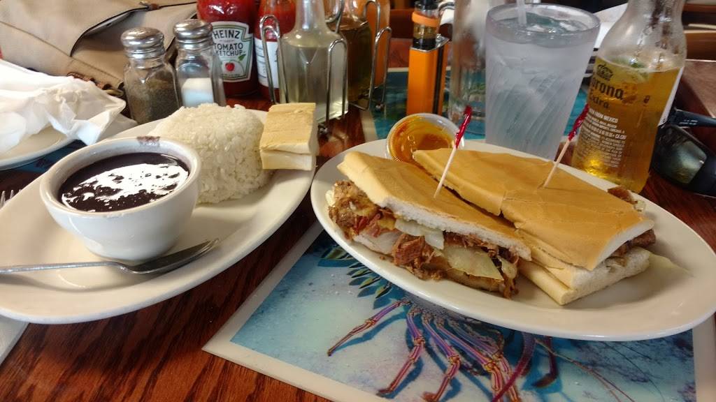 Puerto Sagua | restaurant | 700 Collins Ave, Miami Beach, FL 33139, USA | 3056731115 OR +1 305-673-1115